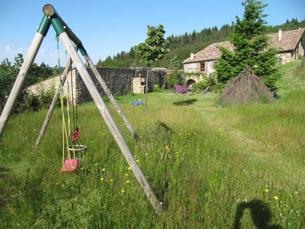 Le Petit Rias Gite Soleil Saint Maurice en Chalencon المظهر الخارجي الصورة