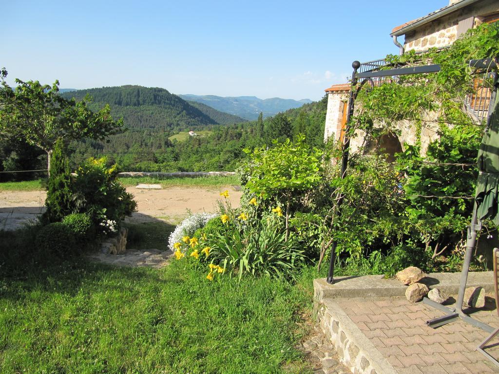 Le Petit Rias Gite Soleil Saint Maurice en Chalencon المظهر الخارجي الصورة